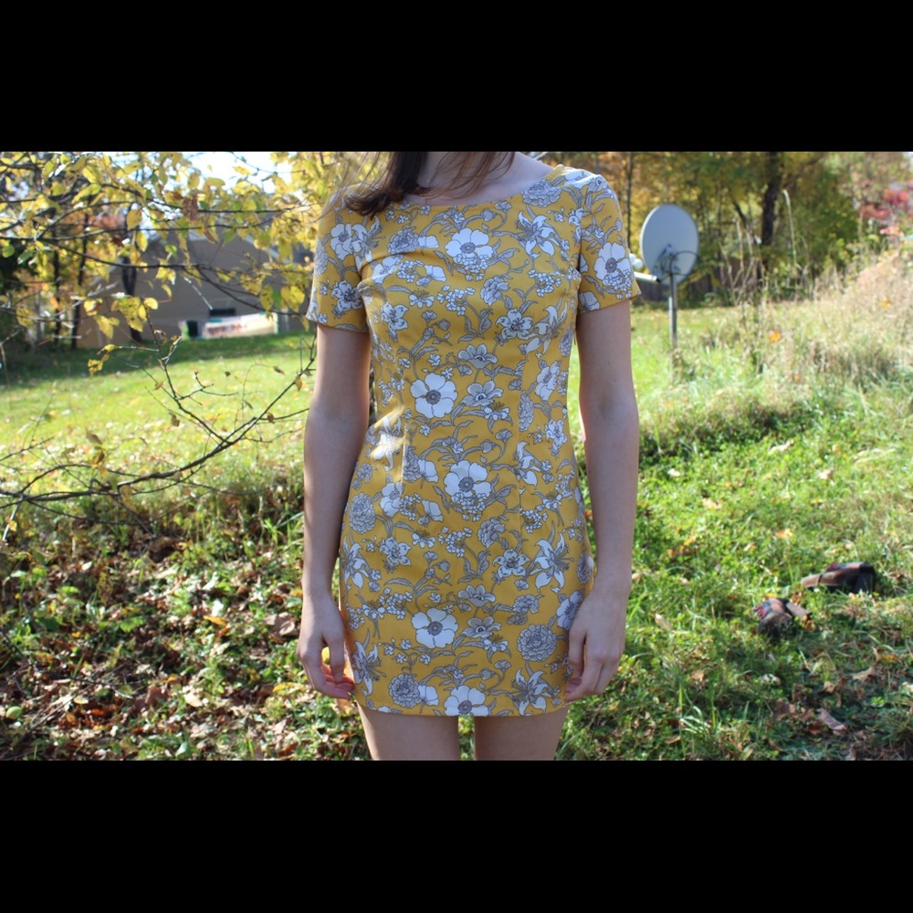* NOT AVAILABLE* Hollister Fitted Dress